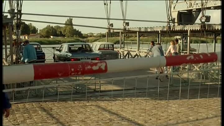 ⁣La Boule Noire 2014 FRENCH TVRiP XViD-JePigePo