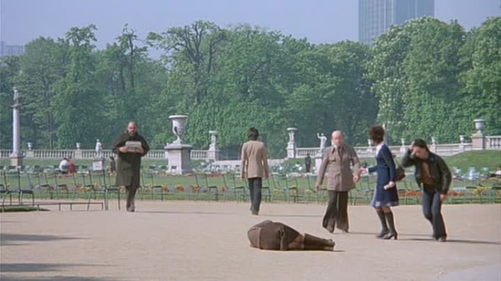 ⁣Le Fantome De La Liberte - 1974 - French DVDRip DivX CD2