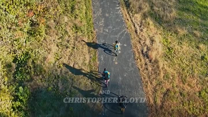 Spirit Halloween The Movie 2022 HDRip XviD AC3-EVO