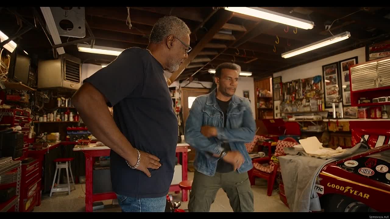 David_A_Arnold_It_Aint_for_the_Weak_(2022)_WEBRip_720p_(fzmovies net)