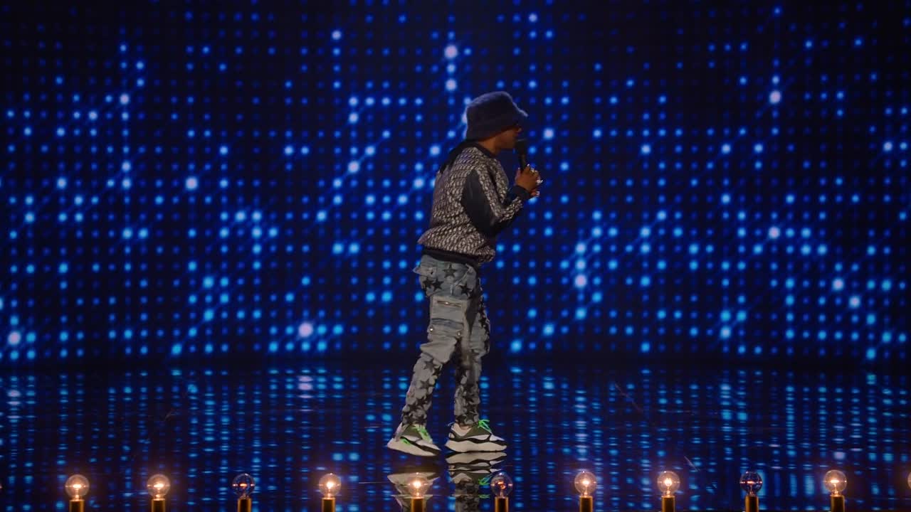 ⁣Snoop Doggs F Cn Around Comedy Special 2022 1080p WEBRip x264 AAC5 1-