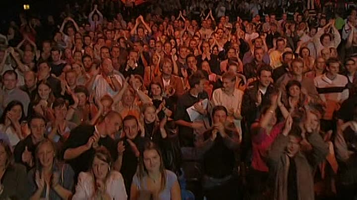 ⁣Lee Evans Wired and Wonderful Live at Wembley (2002-2003) XviD CD2-pablo2001jedi