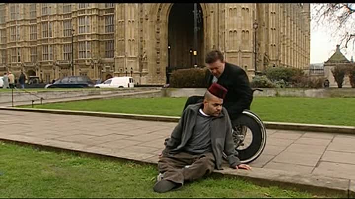 ⁣Ricky Gervais Live 2 Politics2004 Extras Short Featurette - The Making Of The Politics Sketch