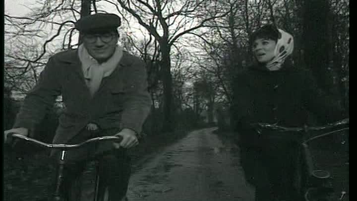 ⁣Les Nuls - L'intégrule French Dvdrip-XviD-Tallyortoby Cd1