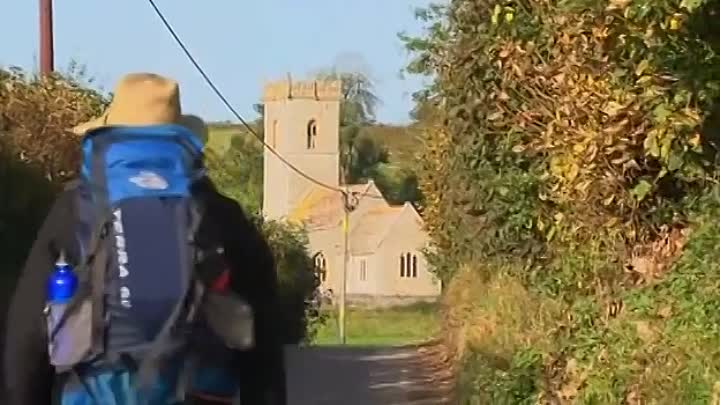 Peter Owen Jones -On How To Live A Simple Life E03