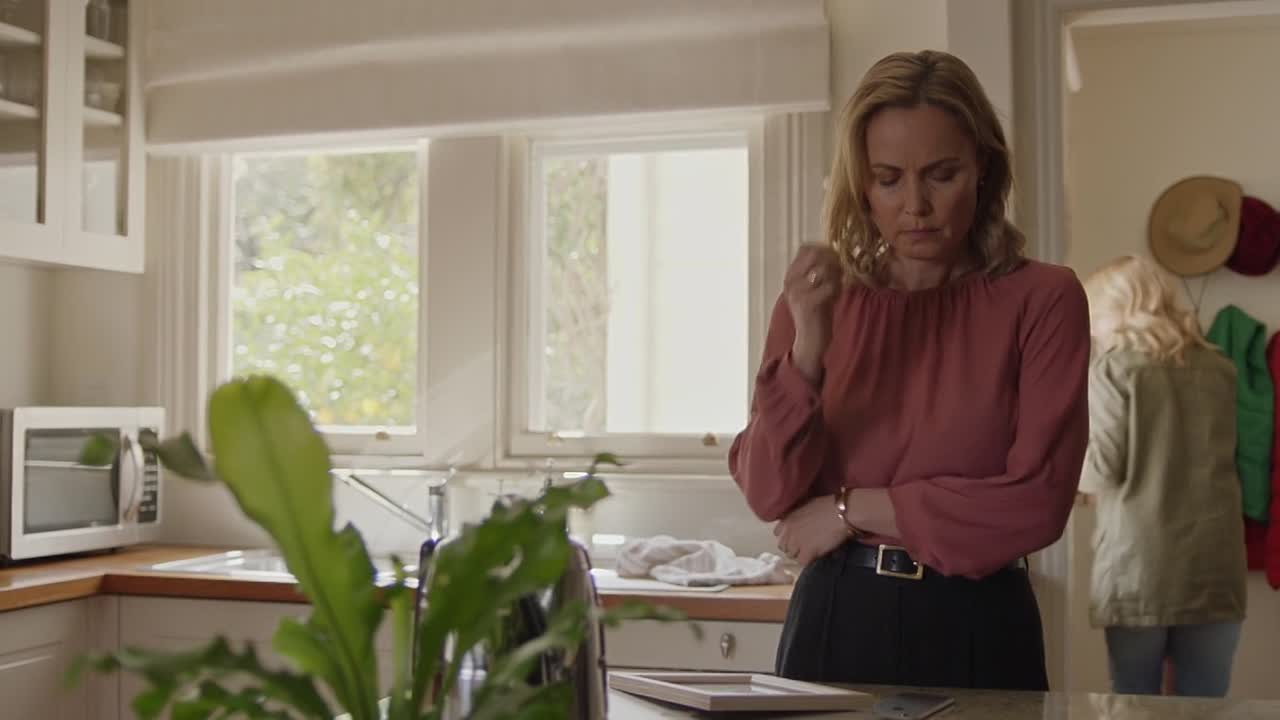 ⁣Girl At The Window 2022 1080p BRRip x264-YIFY