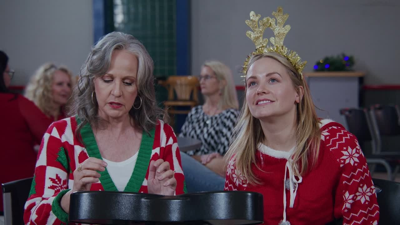 ⁣Grumpy Old Santa 2023 1080p WEBRip x264 AAC-