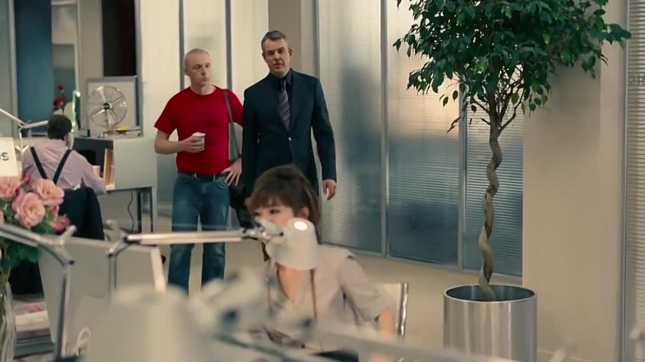 ⁣How To Lose Friends And Alienate People 2008 720p WEBRip x264