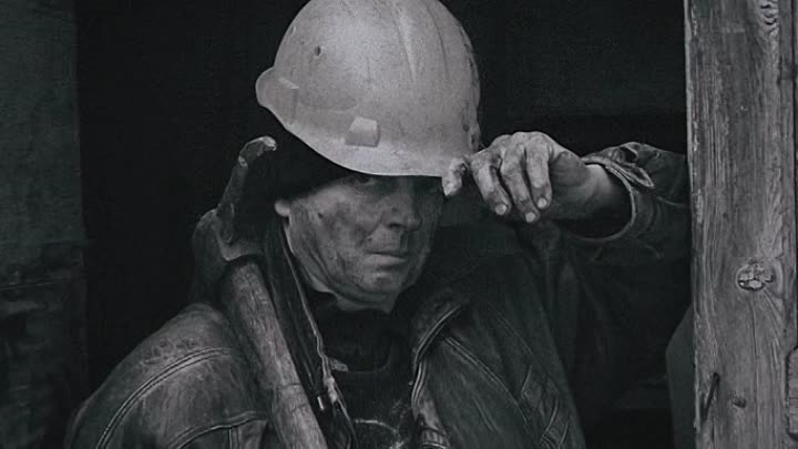 Killing Gunther 2017 HDRip XviD AC3-EVO