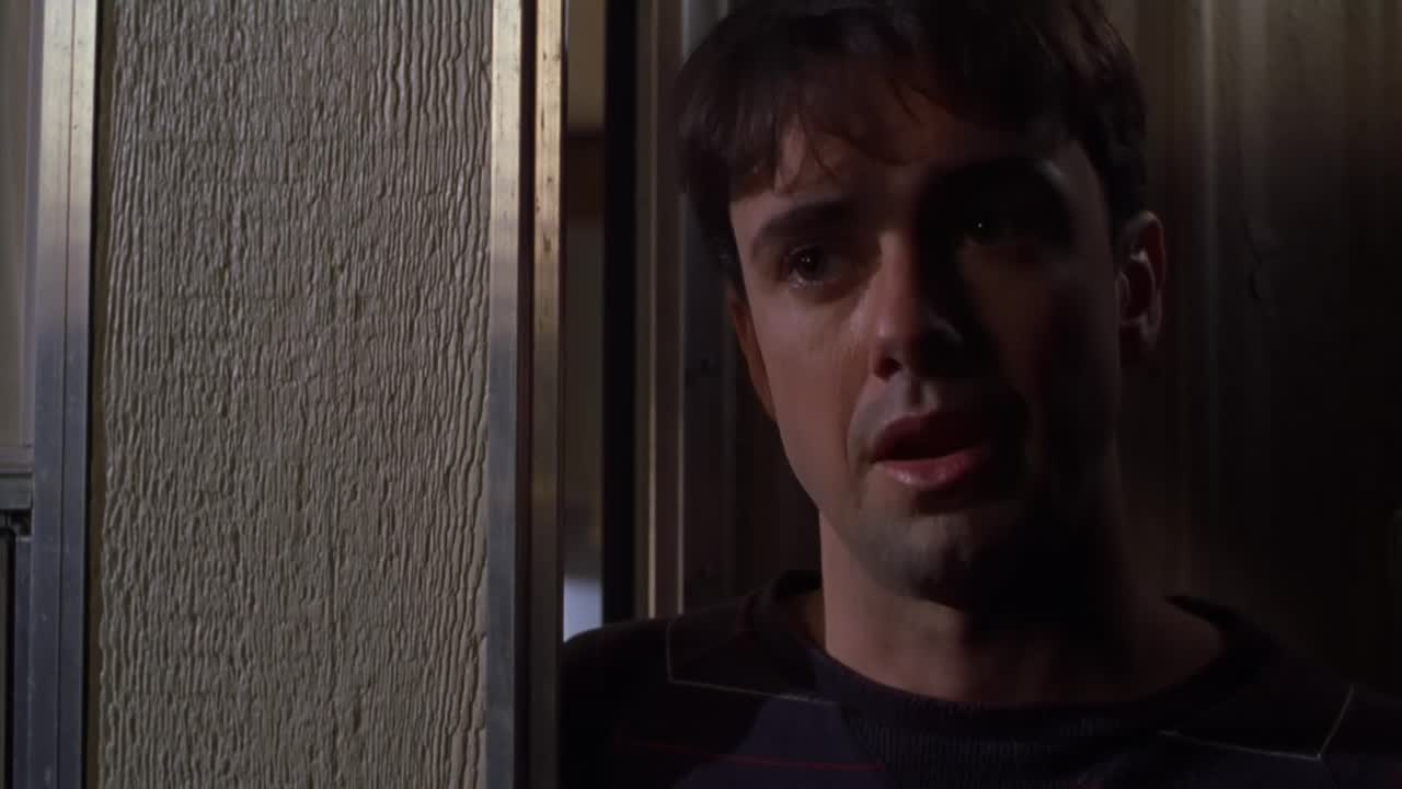 ⁣Boys Don't Cry 1999 1080p BluRay x264-[YTS AG]