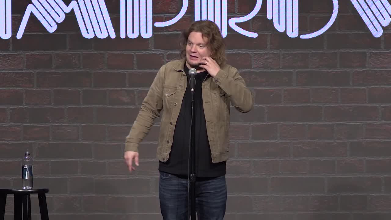 ⁣ISMO _ Sharing the Bathroom (1080p_30fps_H264-128kbit_AAC)