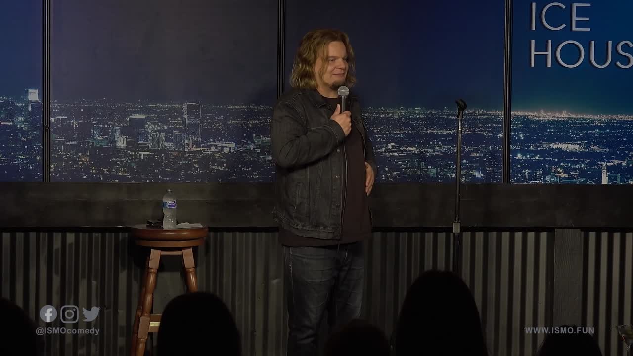 ⁣ISMO _ Man On The Moon (2160p_30fps_VP9 LQ-160kbit_Opus)