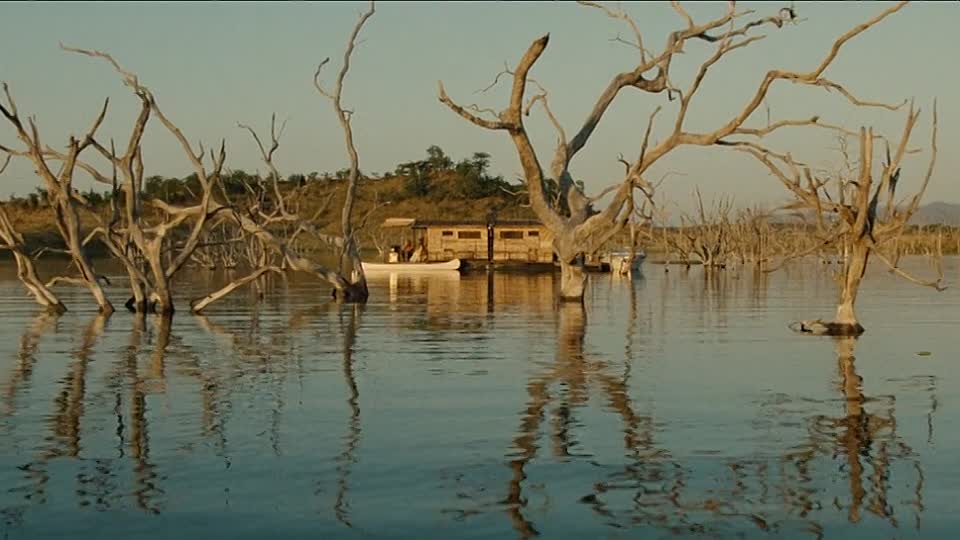 ⁣Itinéraire d un Enfant Gate 1988 FRENCH 720p BluRay x264 AAC-