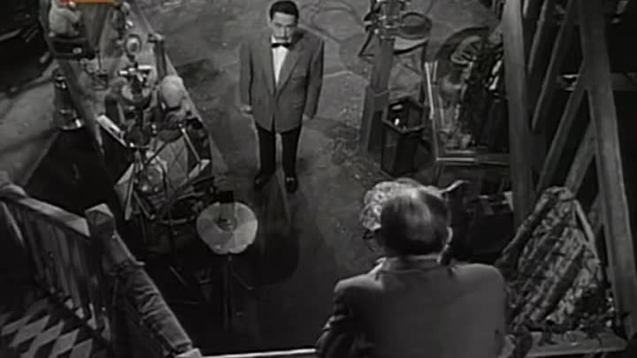 ⁣Louis De Funes - 1953 - Faites Moi Confiance French French TVRip x264-AlfaAlfredo