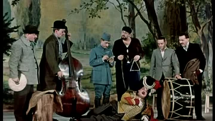 Louis De Funes - 1954 - Ah Les Belles Bacchantes (Version Colorisee) French Dvdrip DivX