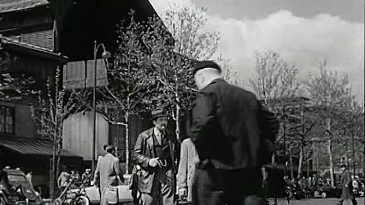 ⁣Louis De Funes - 1954 - Escalier de Service French Dvdrip XviD