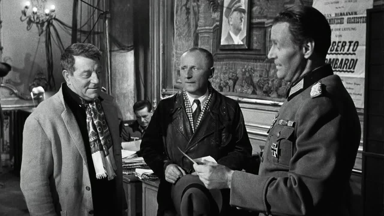 Louis De Funes - 1956 - La Traversee De Paris FRENCH 1080p BluRay x264 AAC-