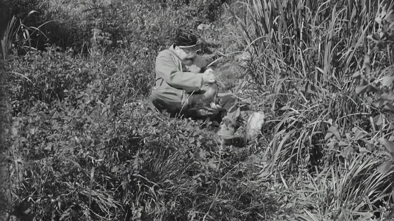 Louis De Funes - 1958 - Ni Vu Ni Connu French 720p BluRay x264 AAC-