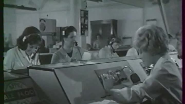 Louis De Funes - 1962 - Un Clair De Lune A Maubeuge French WEBRip x264-DiazReal