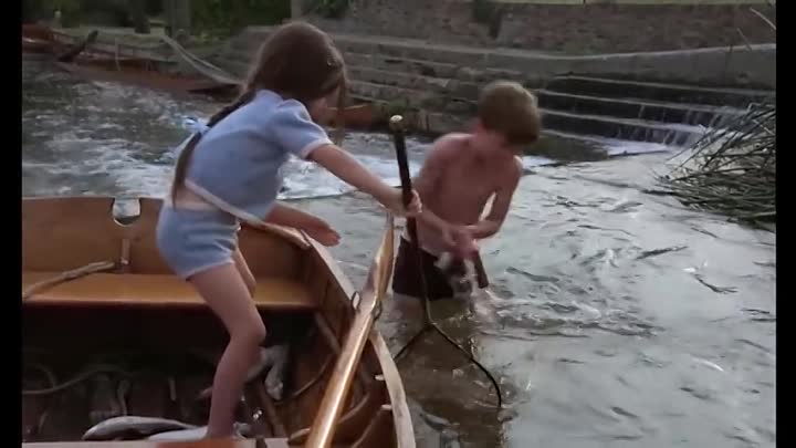 Hope and Glory (1987)