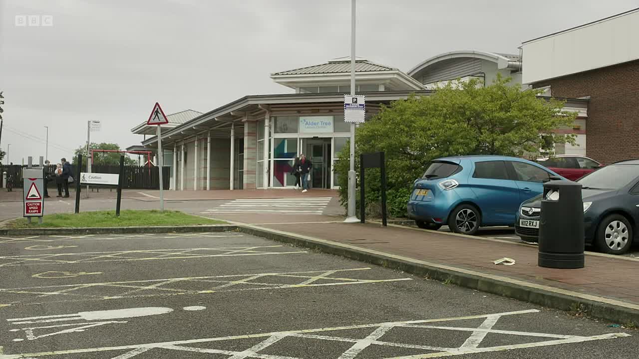 Marriage (2022) S01E01