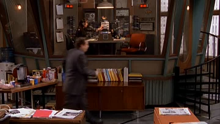 ⁣News Radio S05E19 -Padded Suit