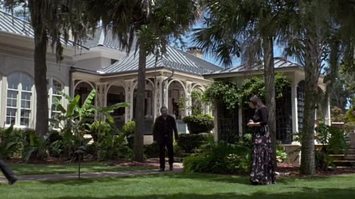 ⁣The Poison Rose 2019 BRRip XviD AC3-EVO