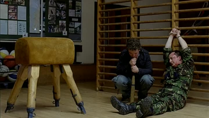 ⁣Blue Murder S04E03 -Crisis Management