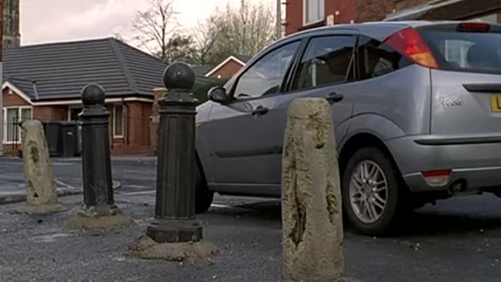 The Street S01 E01 The Accident