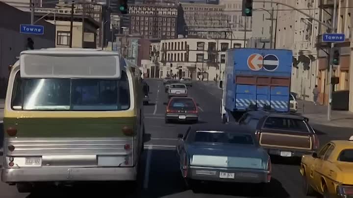 Nothing In Common (1986)