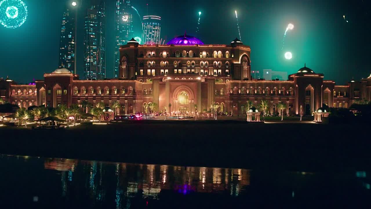 ⁣Crew 2024 HINDI HC ENG SUBS 1080p WEBRip x264 AAC5 1-