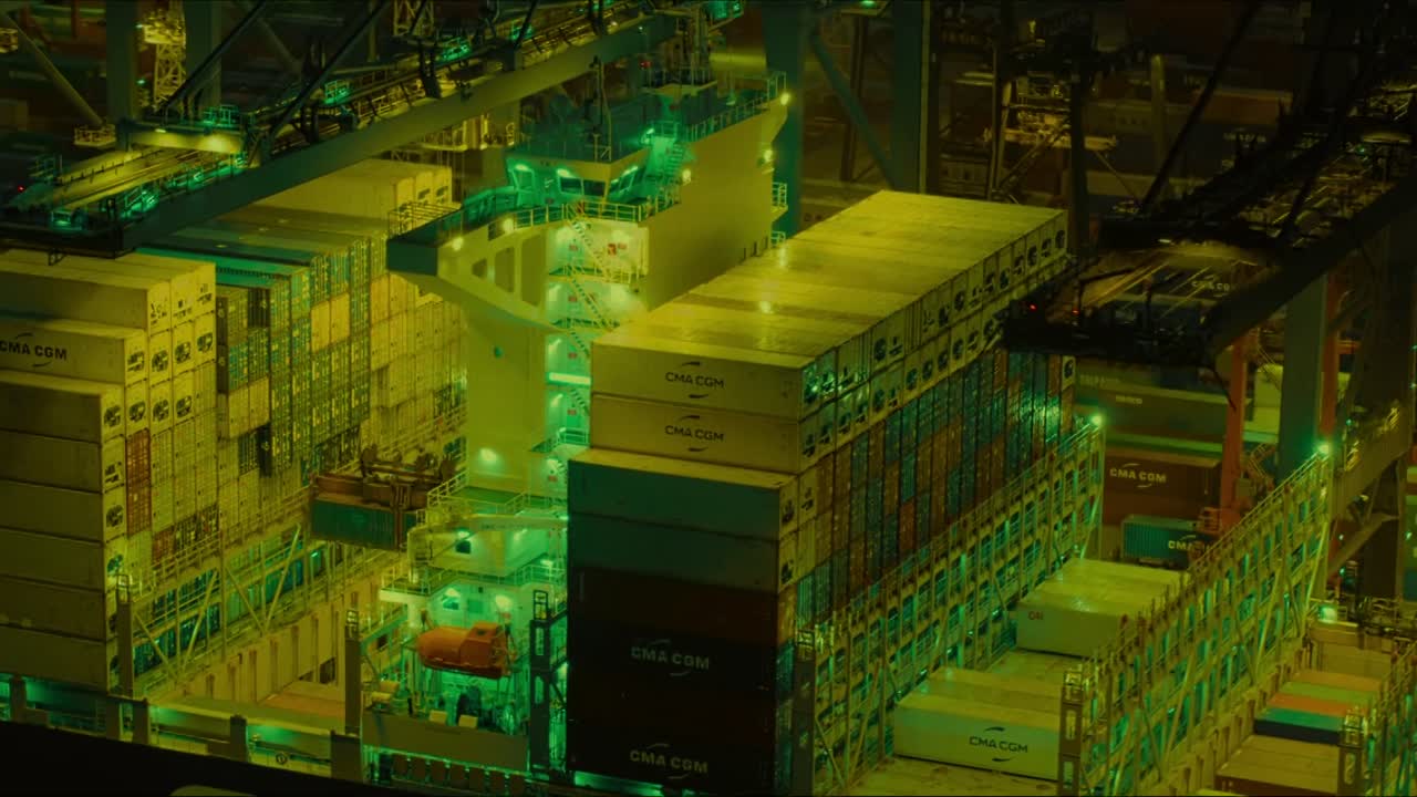 The Courier 2024 SPANISH HC ENG SUBS 1080p WEBRip x265 10bit AAC5 1-