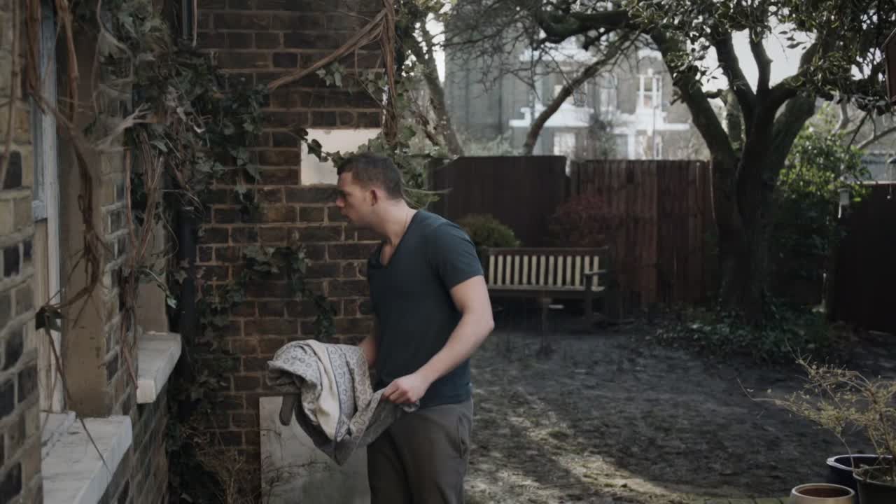 What Remains S01E01 (2013)