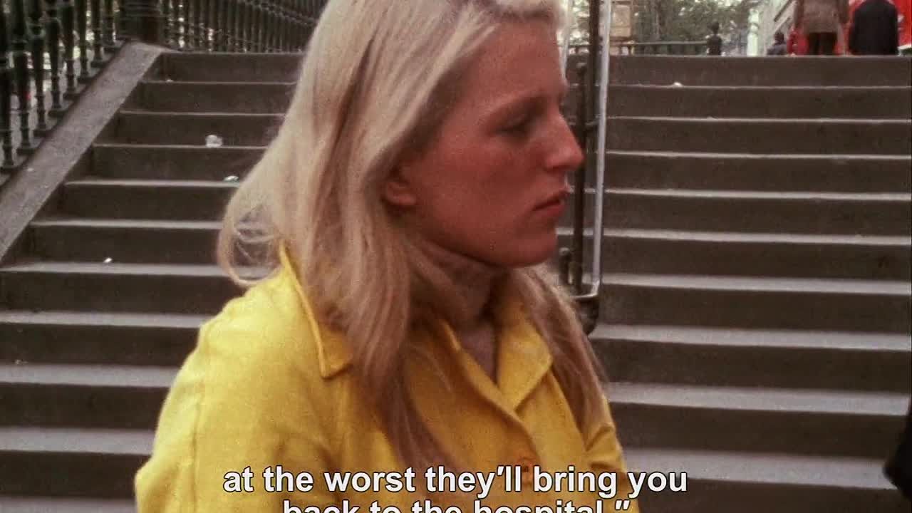 Place De La Republique 1974 FRENCH HC ENG SUBS 1080p WEBRip x264 AAC-