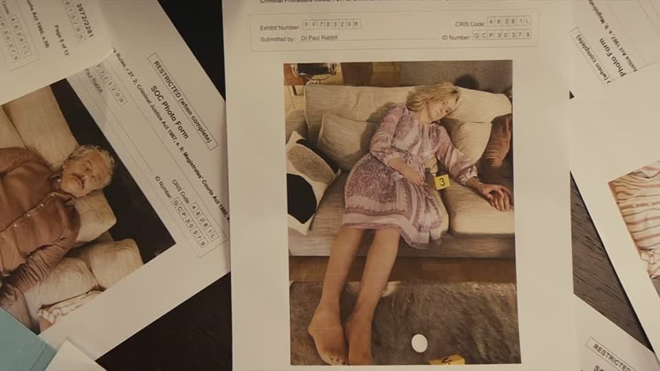 Professor T S02E03 -The Family