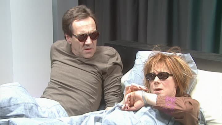 My Family (2000) - S05E03 - What's up, Docklands?