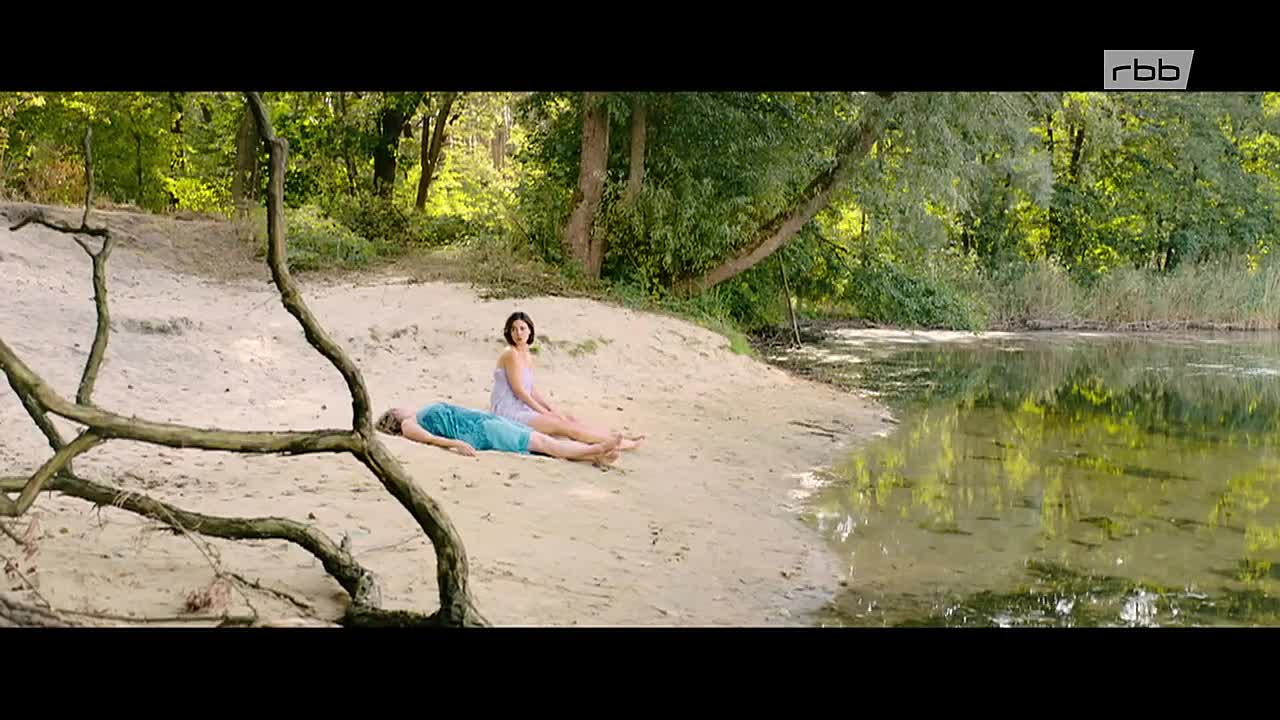 ⁣Berlin Berlin Der Film 2020 GERMAN WEBRip x264