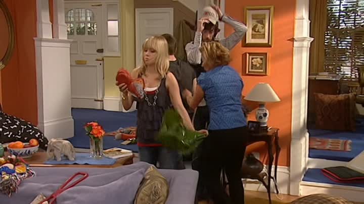 ⁣My Family (2000) - S09E06 - Dog Dazed