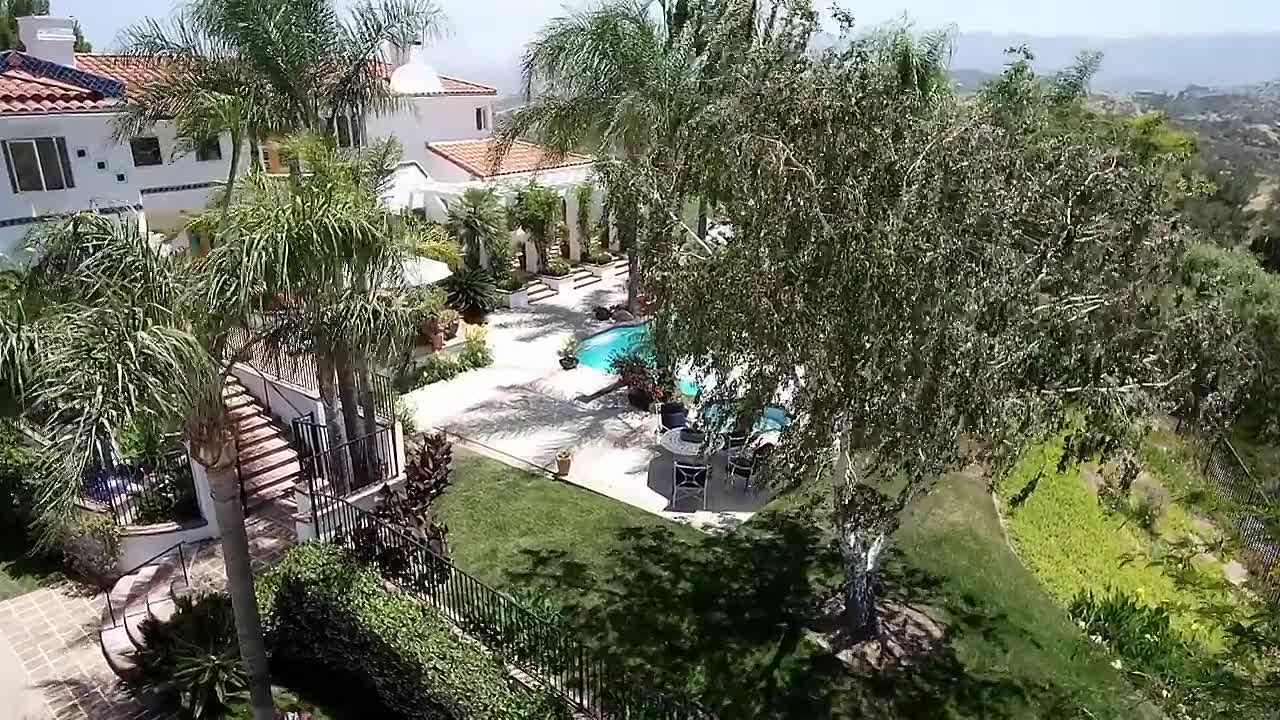 ⁣Psycho InLaw (2017)