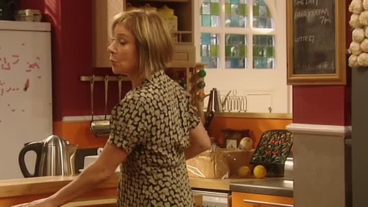 My Family (2000) - S07E01 - The Ego Has Landed