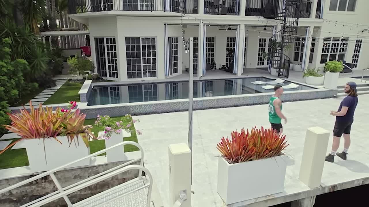 For The Love of DILFs -S02E01