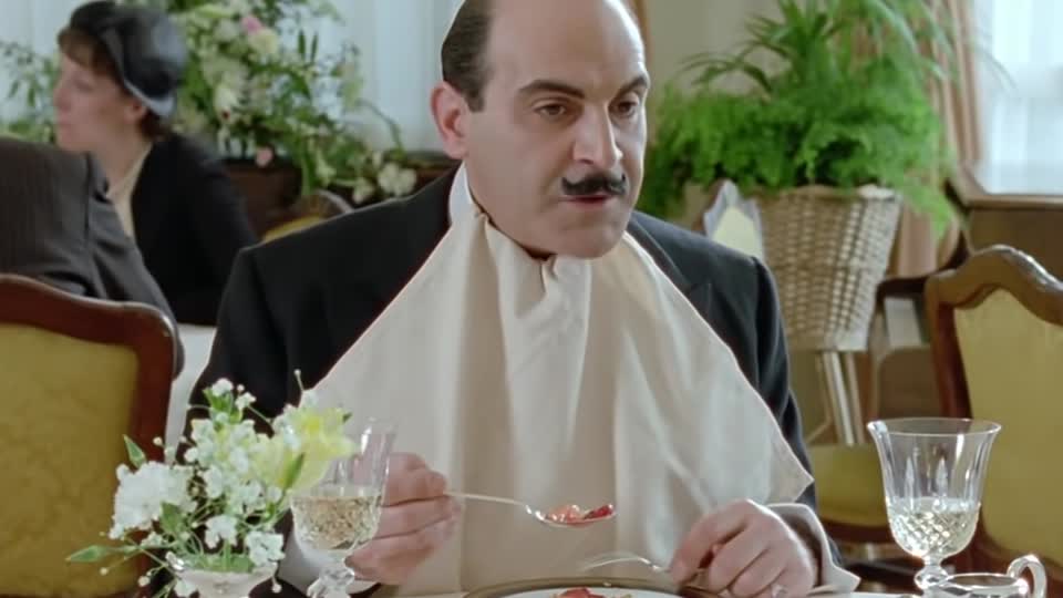 ⁣Poirot -The Mystery of the Spanish Chest