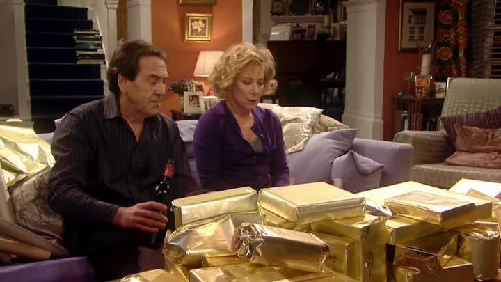 My Family (2000) - S00E11 - Mary Christmas