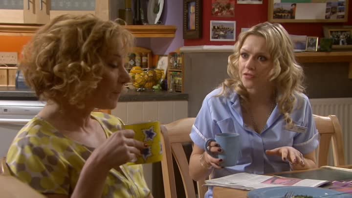 My Family (2000) - S11E07 - 'Booked