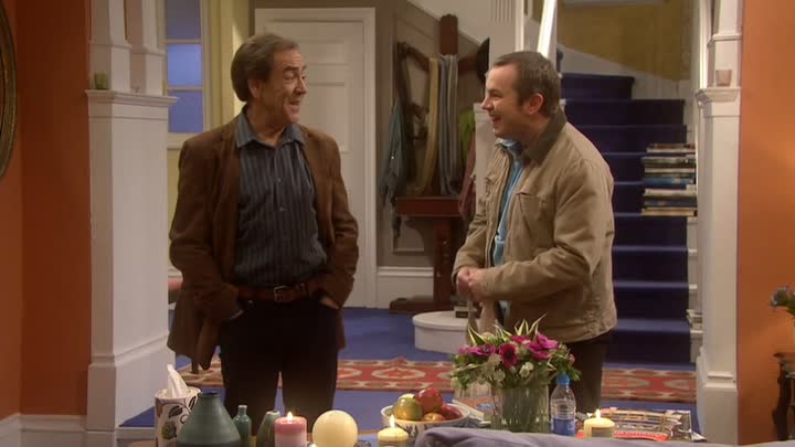 My Family (2000) - S11E09 - Darts All, Folks