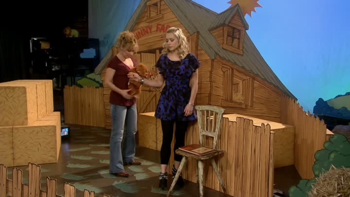 ⁣My Family (2000) - S11E02 - Labour Pains