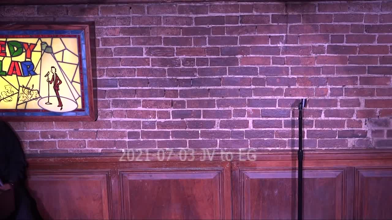 ⁣Eddie Griffin performs live from New York City at the Comedy Cellar (1080p_30fps_H264-128kbit_AAC)