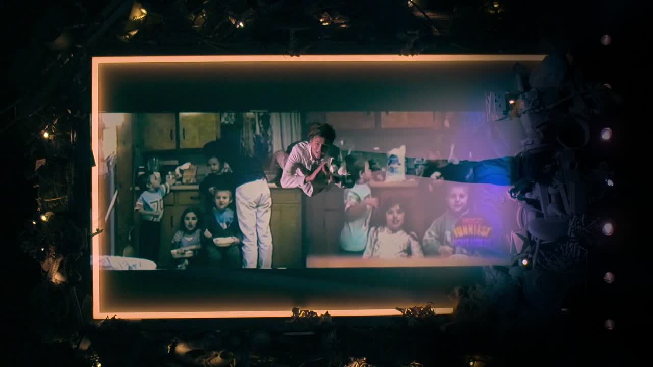 ⁣Moses Storm Trash White 2022 1080p WEBRip x264 AAC5 1-