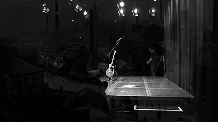 Kevin Eldon Is Titting About