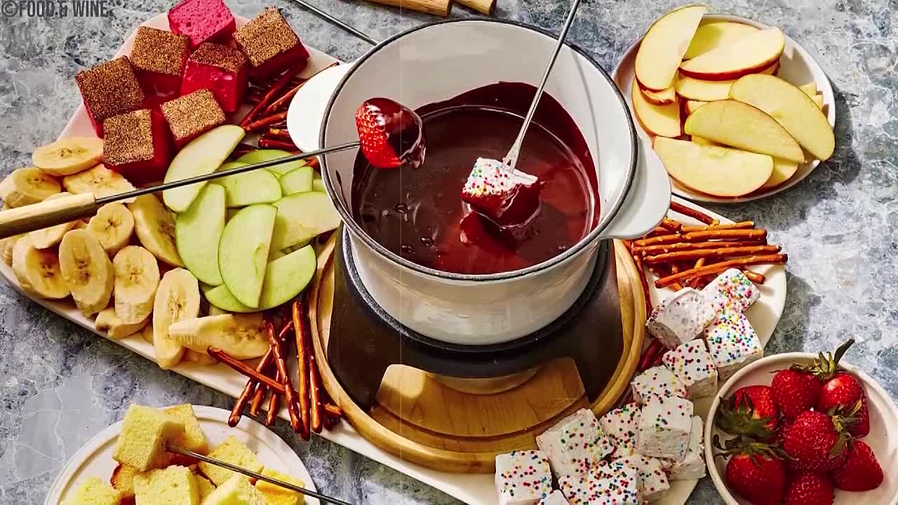 ⁣20 Famous Recipes That Faded Into History